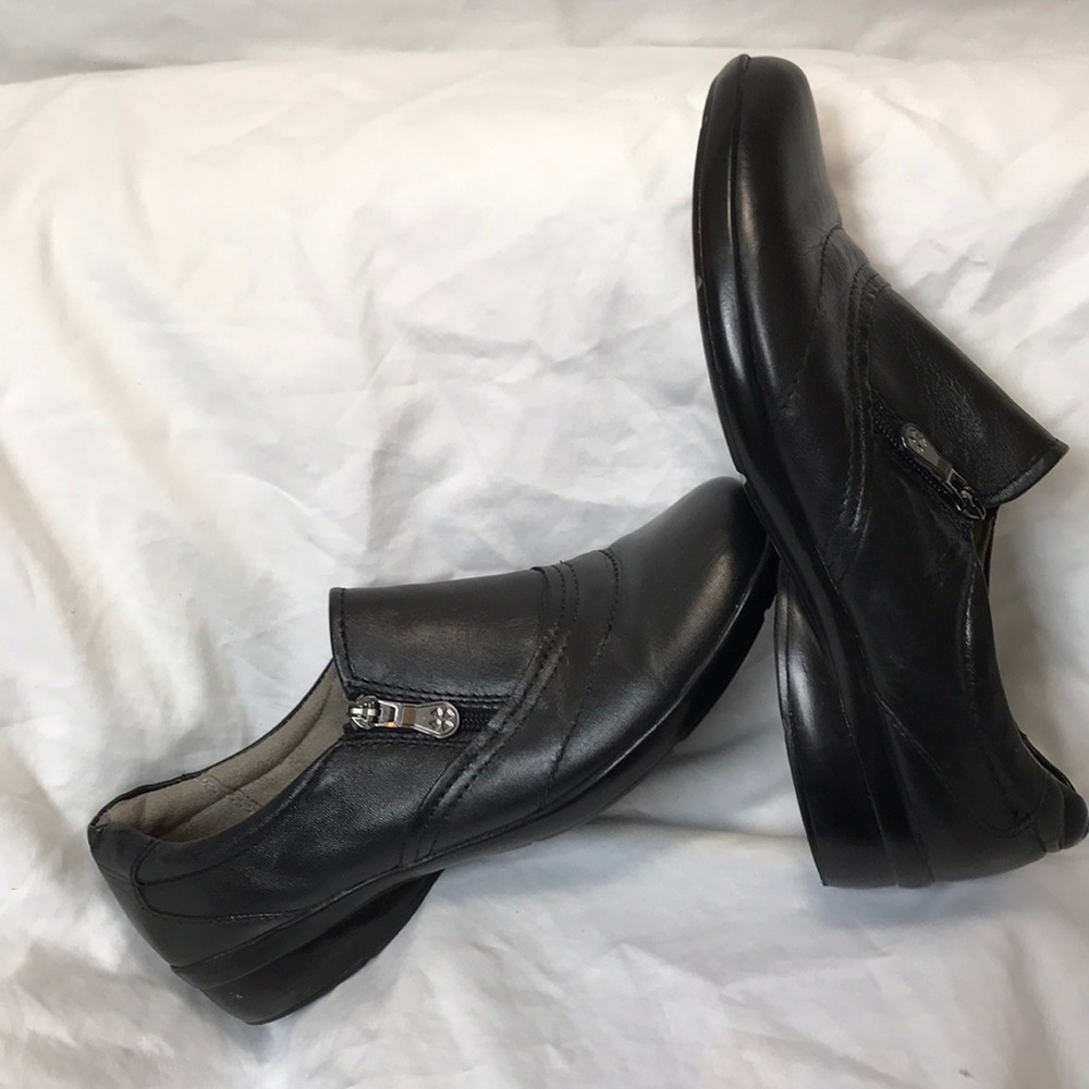 NATURALIZER.  7.5   Women’s Clarissa.  Black.